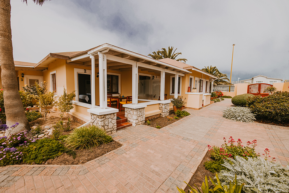Front patio and guesthouse exterior